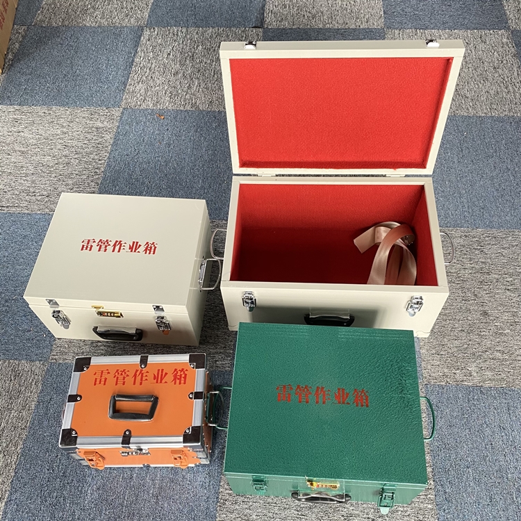 前郭爆破工程作业箱如何选择？玻璃钢与传统材质的全面对比